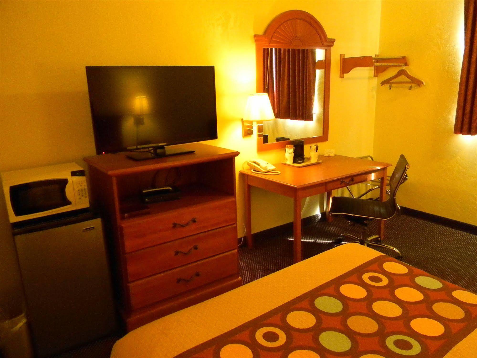 Motel 6-Wilsonville, Or - Portland Екстериор снимка