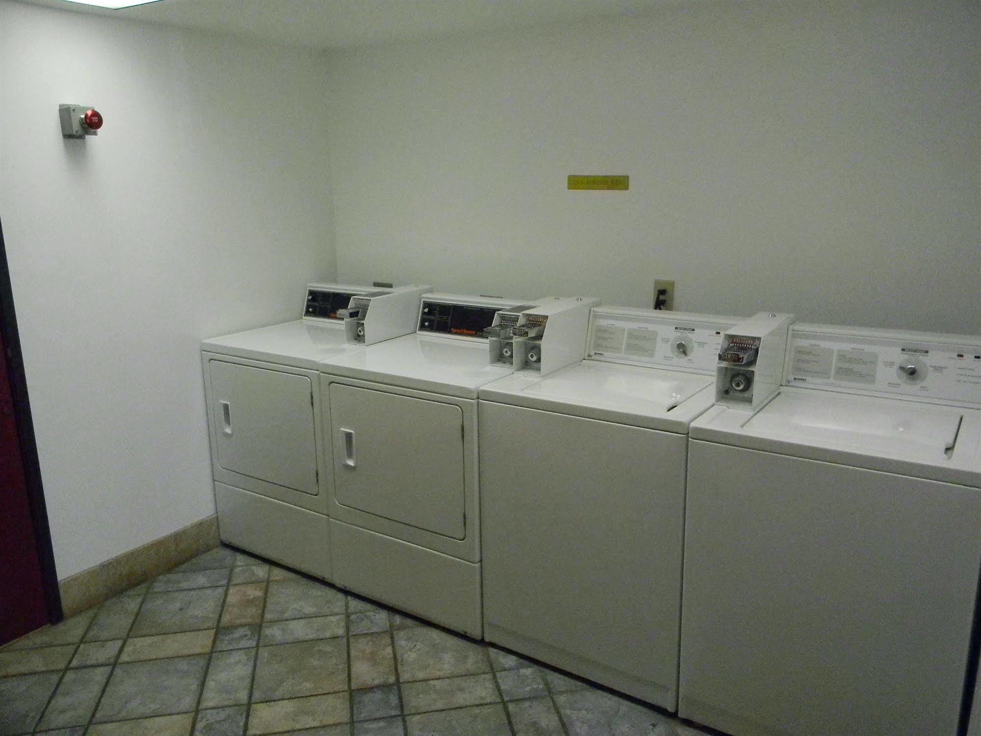 Motel 6-Wilsonville, Or - Portland Екстериор снимка
