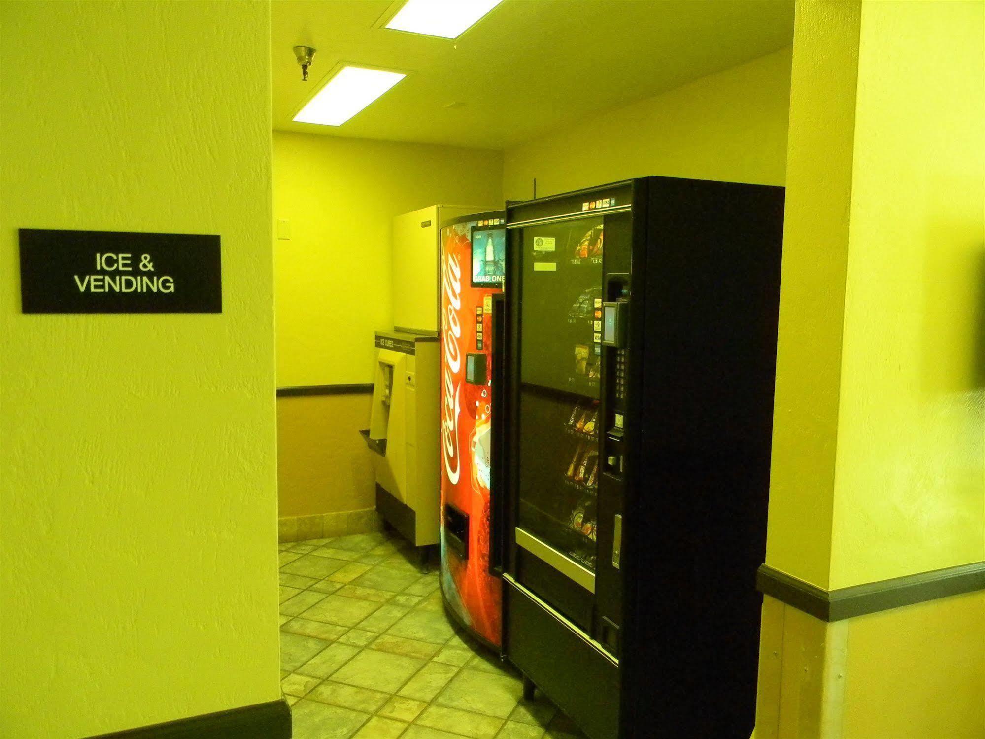 Motel 6-Wilsonville, Or - Portland Екстериор снимка